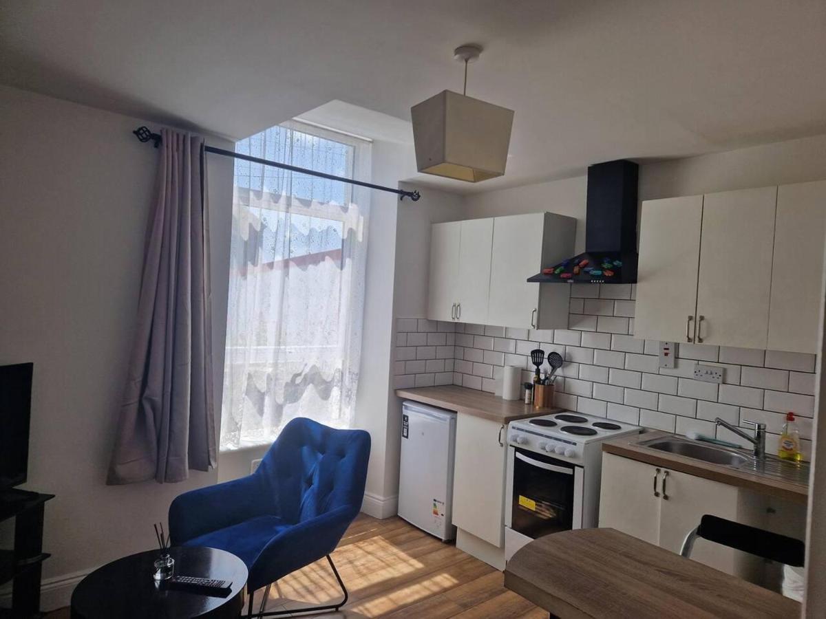 Beautiful 1-Bed Apartment In Cork Kültér fotó