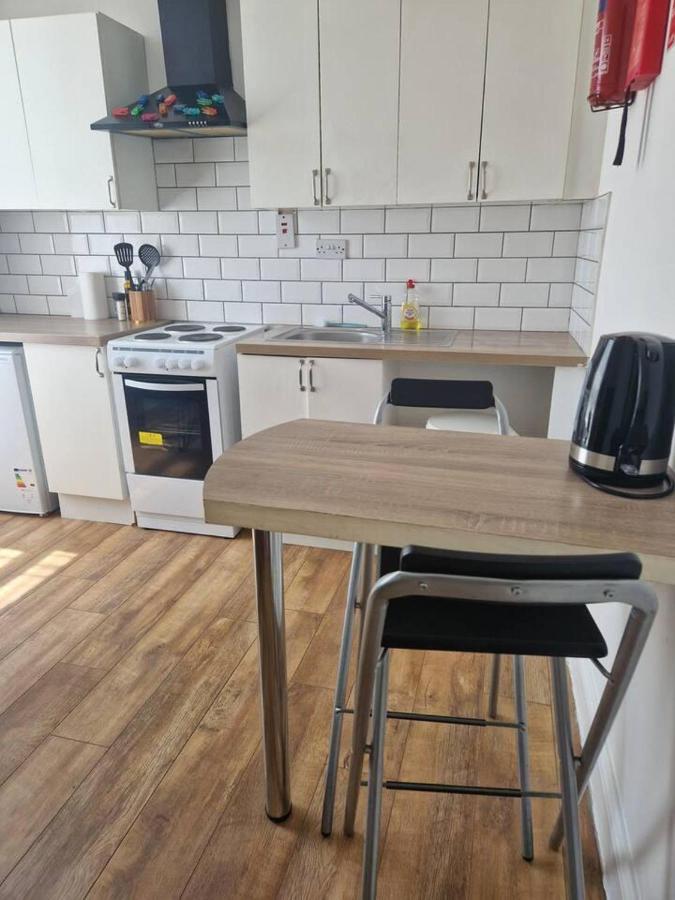 Beautiful 1-Bed Apartment In Cork Kültér fotó