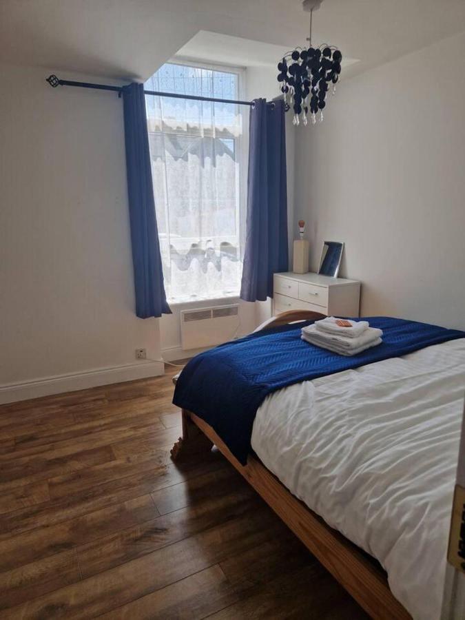 Beautiful 1-Bed Apartment In Cork Kültér fotó