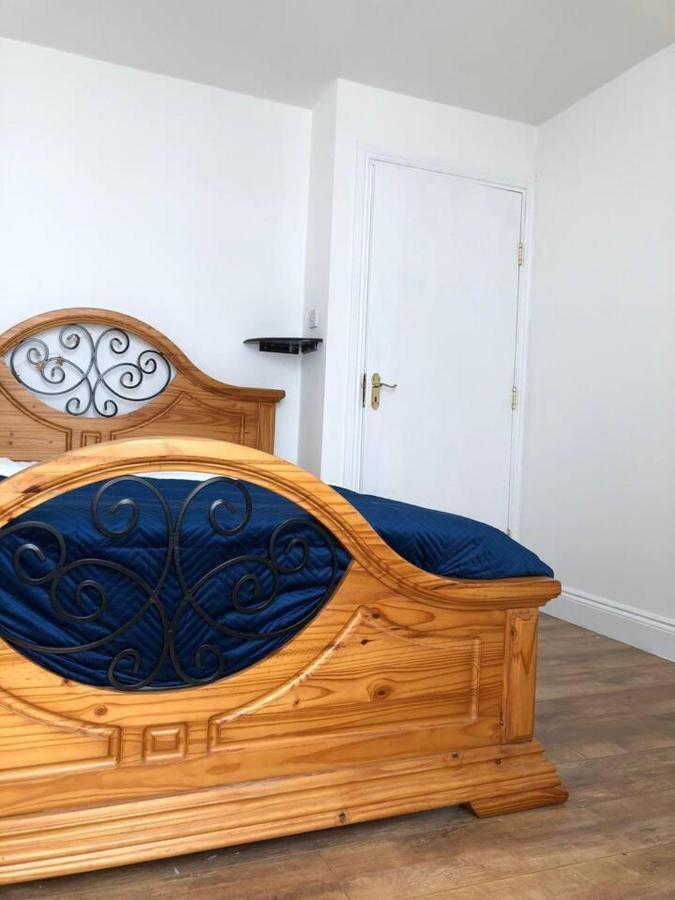 Beautiful 1-Bed Apartment In Cork Kültér fotó